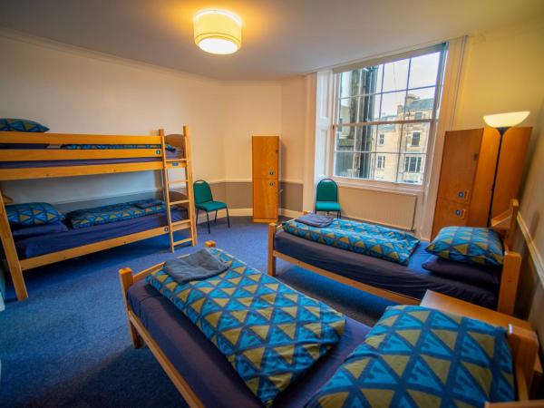 Glasgow Youth Hostel : photo 4 de la chambre chambre privée 4 personnes avec salle de bains privative