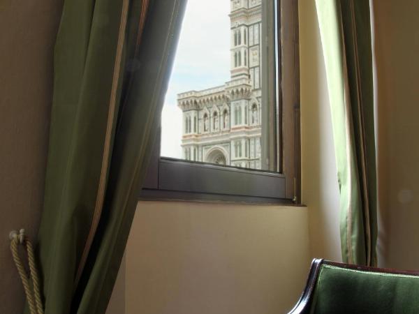 B&B A Florence View : photo 9 de la chambre chambre double ou lits jumeaux - vue sur duomo