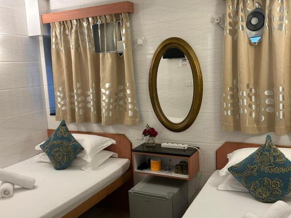 Holiday Guest House : photo 8 de la chambre chambre familiale deluxe