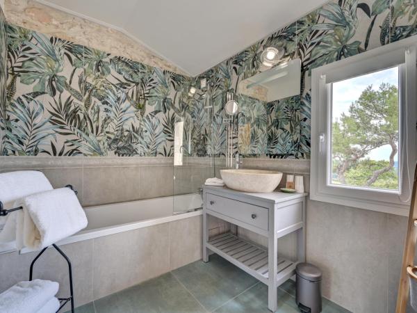 Le Mas D'aigret : photo 5 de la chambre suite familiale