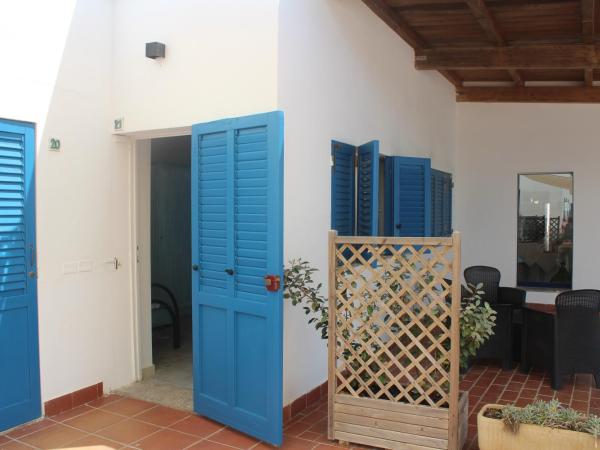 Vel Marì - Rooms on the Beach : photo 2 de la chambre chambre triple - vue sur mer