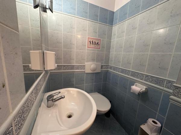 Erasmus Rooms Genius- 24h self check-in : photo 10 de la chambre chambre double standard