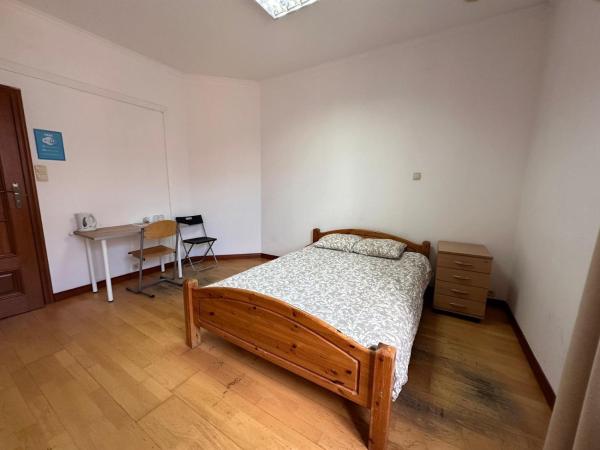 Erasmus Rooms Plus- 24h self check-in : photo 5 de la chambre chambre double