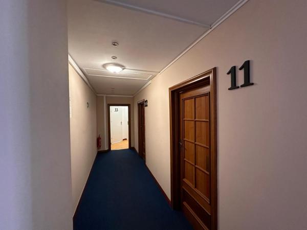 Erasmus Rooms Plus- 24h self check-in : photo 5 de la chambre chambre double standard