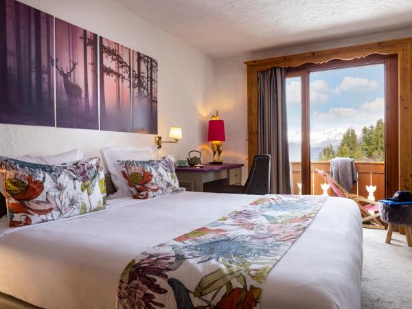 Hôtel Courcheneige : photo 2 de la chambre chambre double avec balcon