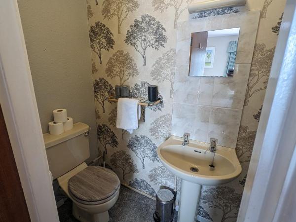 Hesketh Hotel : photo 2 de la chambre chambre familiale avec salle de bains privative