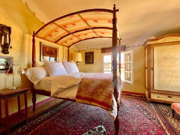 La Maison des Chapitres : photo 1 de la chambre chambre familiale - vue sur montagne