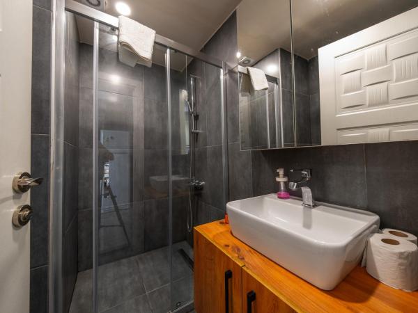 Mrt Suites Lara : photo 2 de la chambre suite familiale