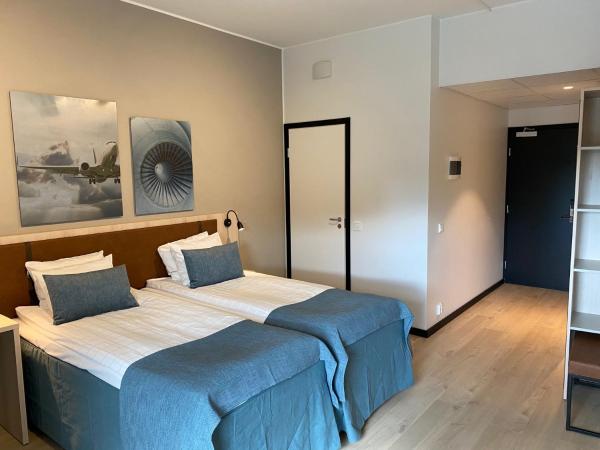 Pilot Airport Hotel : photo 9 de la chambre chambre lits jumeaux confort