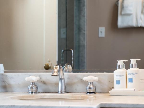 Roomza New Orleans at Melrose Mansion : photo 5 de la chambre chambre lit queen-size classique