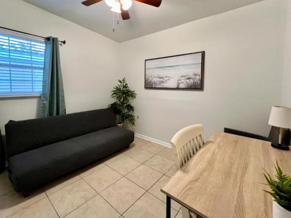 Restful Sleep - Close to TPA : photo 4 de la chambre maison 3 chambres