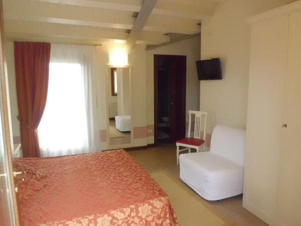 Sweet Home : photo 1 de la chambre chambre double ou lits jumeaux avec salle de bains