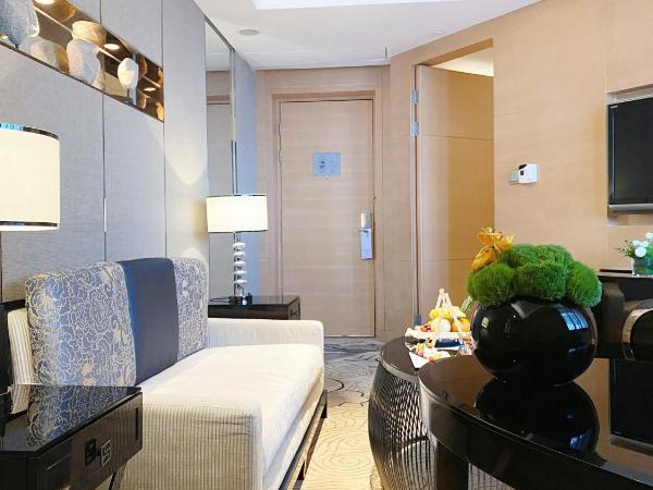 Crowne Plaza Xi'an, an IHG Hotel : photo 6 de la chambre one-bedroom suite lounge access