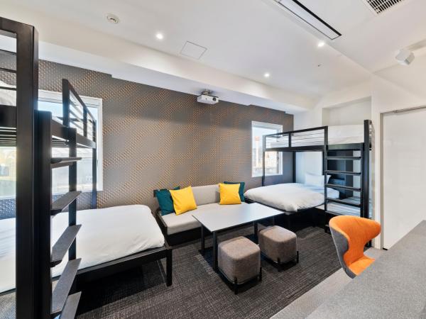 sequence SUIDOBASHI - Tokyo : photo 1 de la chambre private room with bunk beds (4 adults) - live