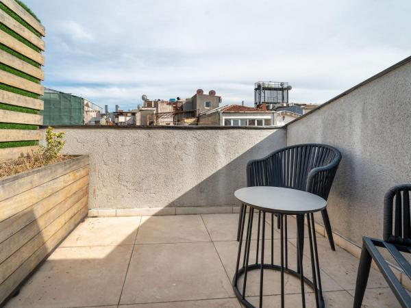 Sentire Hotels & Residences Taksim : photo 5 de la chambre studio avec terrasse