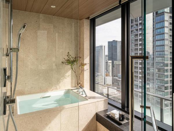 Four Seasons Hotel Osaka : photo 4 de la chambre four seasons corner king suite