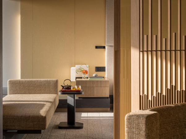 Four Seasons Hotel Osaka : photo 3 de la chambre grand osaka king suite