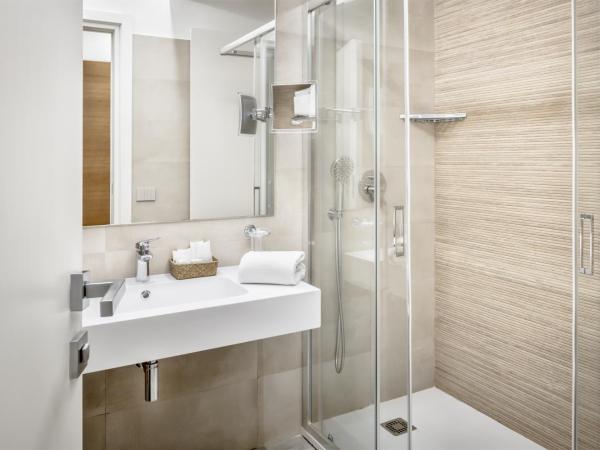 Hotel Italia : photo 4 de la chambre suite junior