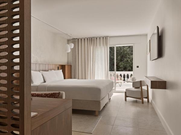 Le Petit Nice - Passedat : photo 10 de la chambre chambre exécutive - vue sur mer et terrasse