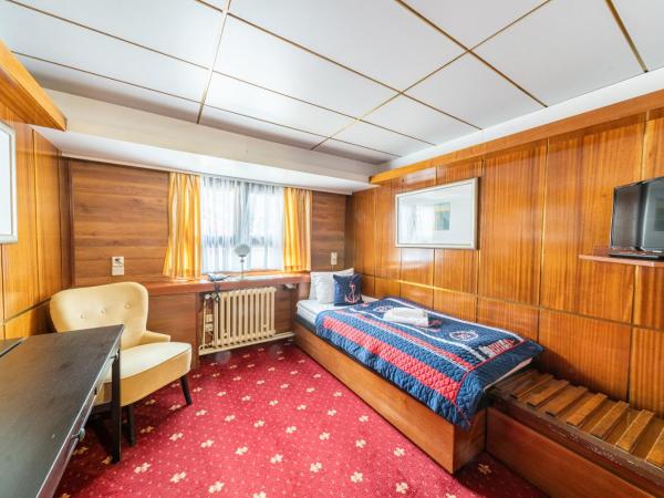 Botel Albatros : photo 2 de la chambre chambre lits jumeaux