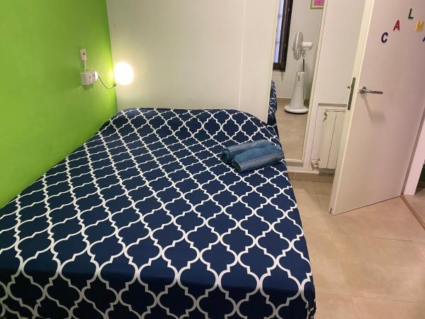 Oh! My Hostel : photo 3 de la chambre chambre double avec salle de bains commune