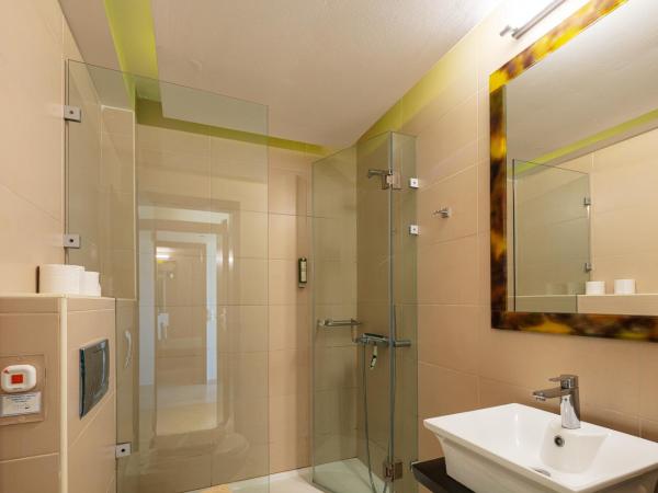 Steris Elegant Beach Hotel & Apartments : photo 3 de la chambre suite junior - vue sur mer