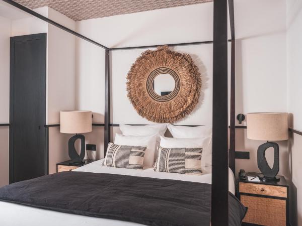 Maisons du Monde Hôtel & Suites - La Rochelle Vieux Port : photo 1 de la chambre chambre cosy