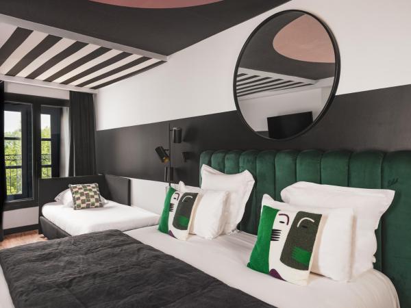 Maisons du Monde Hôtel & Suites - La Rochelle Vieux Port : photo 1 de la chambre chambre familiale (3 personnes)