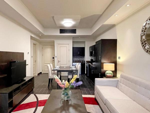 Oaks Ibn Battuta Gate Dubai : photo 1 de la chambre deluxe two bedroom apartment with free shuttle bus to public beach