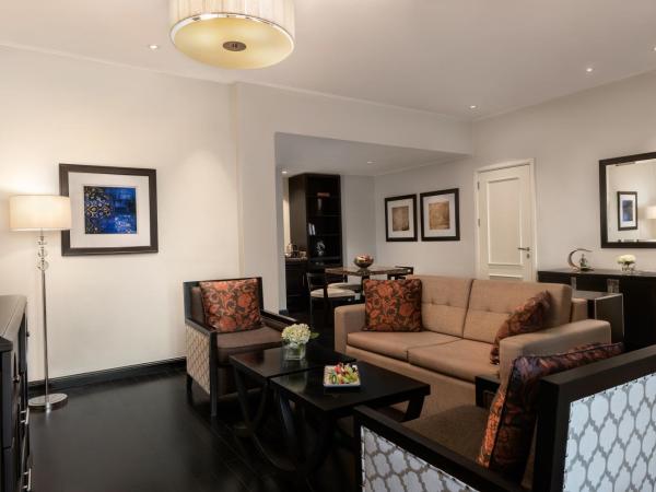 Oaks Ibn Battuta Gate Dubai : photo 1 de la chambre family suites with free shuttle bus to public beach