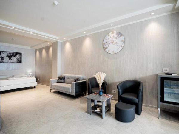 Catania Sea Palace Hotel : photo 1 de la chambre suite lit king-size avec baignoire spa