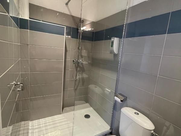 Hotel De France : photo 8 de la chambre chambre simple standard