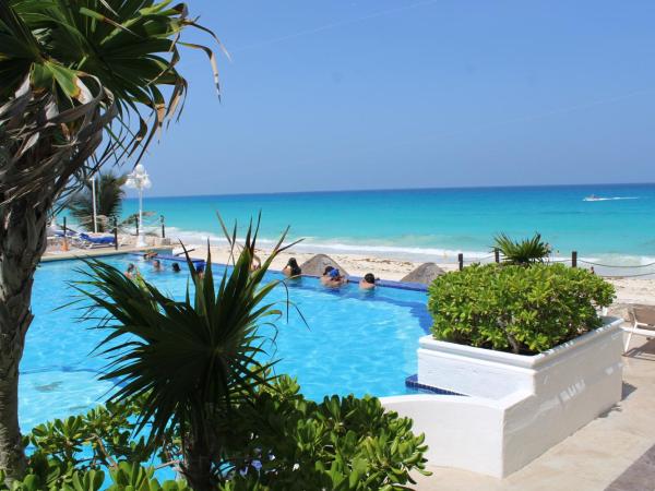 BSEA Cancun Plaza Hotel : photo 4 de la chambre suite de maître vue sur l'océan