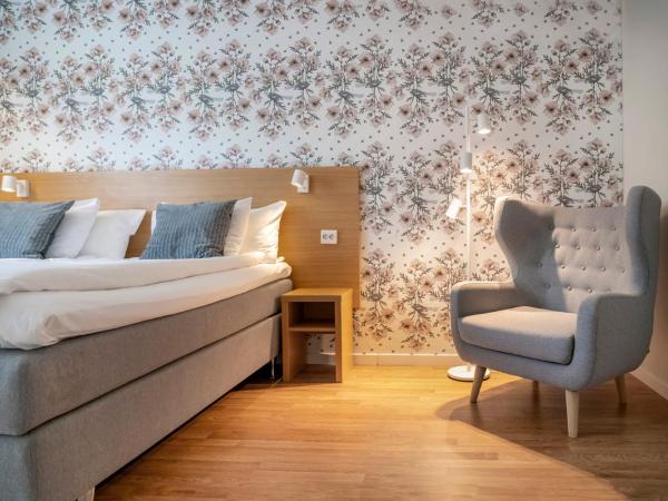 First Hotel Dragonen : photo 2 de la chambre suite familiale