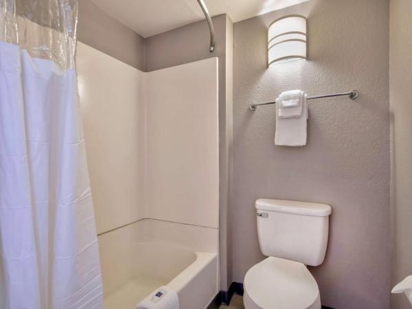 Motel 6-Albuquerque, NM - Carlisle : photo 4 de la chambre chambre quadruple