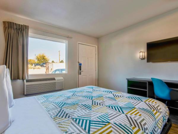 Motel 6-Albuquerque, NM - Carlisle : photo 1 de la chambre chambre lit queen-size 