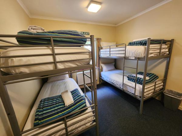 Pinewood Lodge : photo 3 de la chambre lit simple dans dortoir mixte