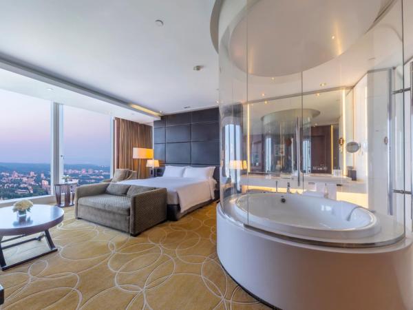 InterContinental Nanjing, an IHG Hotel : photo 1 de la chambre 1 king premium lake view lounge access