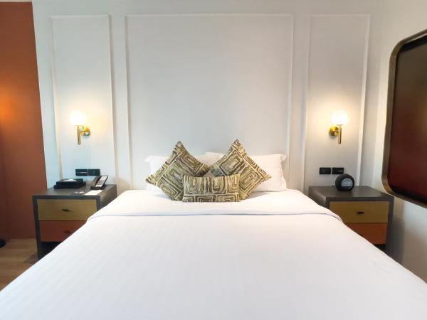 A-One Boutique Hotel : photo 4 de la chambre deluxe double bed (bangkok building)