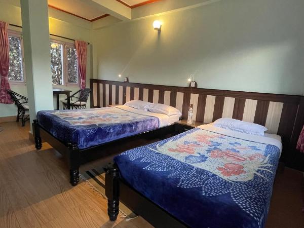 Nanohana Lodge : photo 3 de la chambre chambre double - vue sur montagne