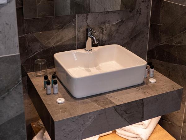 Porto Greco Village Beach Hotel : photo 4 de la chambre hébergement familial 2 chambres deluxe - vue sur mer