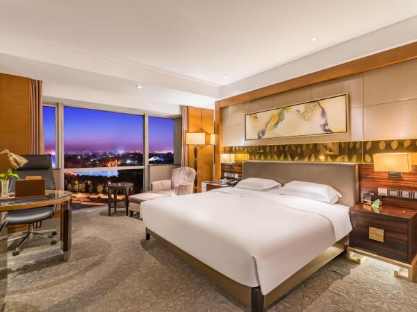 Lake View Hotel : photo 1 de la chambre chambre lit king-size exécutive