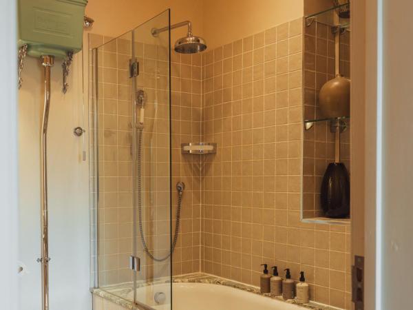 No 15 by GuestHouse, Bath : photo 9 de la chambre chambre spacieuse