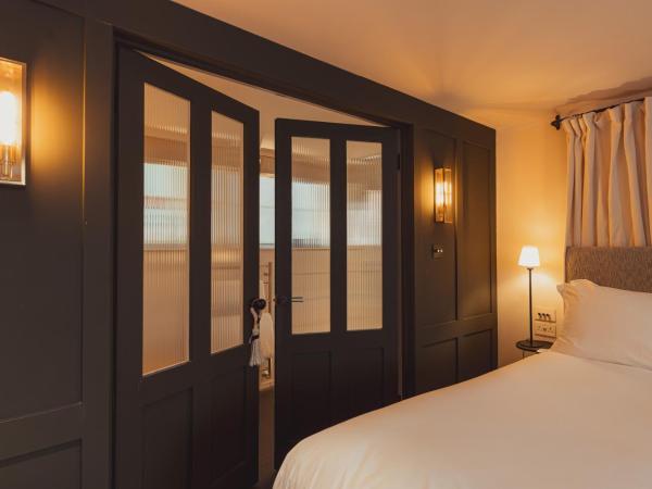 No 15 by GuestHouse, Bath : photo 7 de la chambre chambre coach house