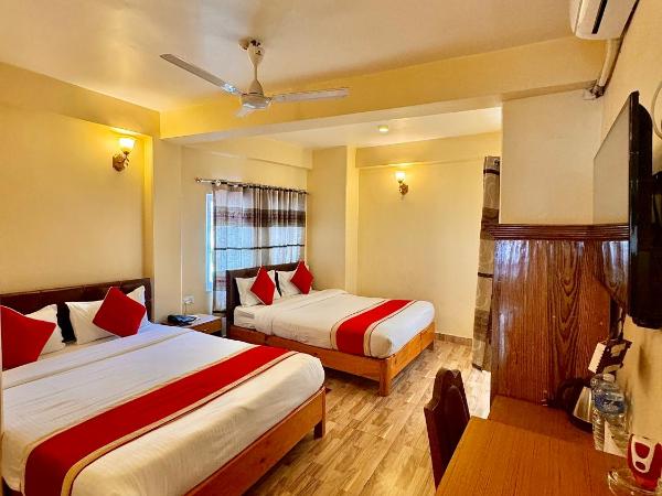 Hotel Lake Mandap : photo 2 de la chambre chambre familiale deluxe