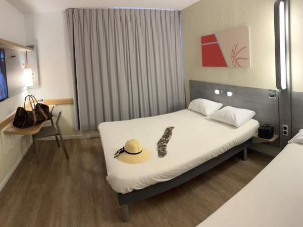 Ibis Budget Fréjus St Raphaël centre et plages à 800m : photo 2 de la chambre chambre triple standard