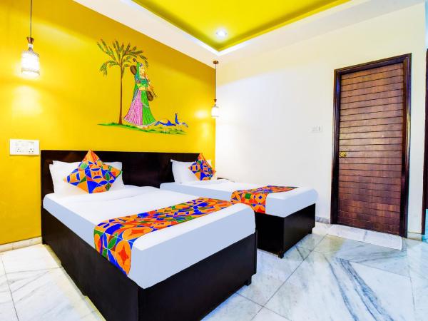 FabHotel Hadi Rani : photo 1 de la chambre chambre familiale