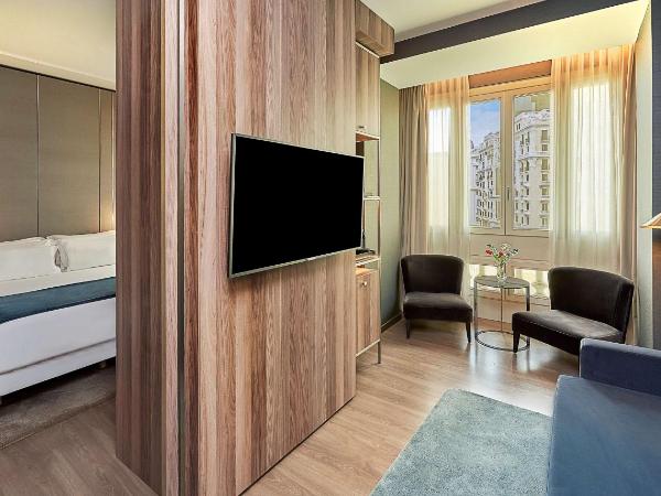 NH Collection Madrid Gran Vía : photo 4 de la chambre suite junior – vue sur gran via