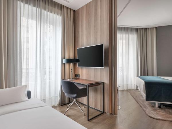NH Collection Madrid Gran Vía : photo 5 de la chambre suite junior – vue sur gran via