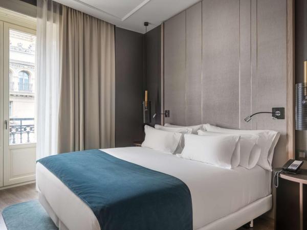 NH Collection Madrid Gran Vía : photo 5 de la chambre chambre double ou lits jumeaux supérieure - vue sur vía gran